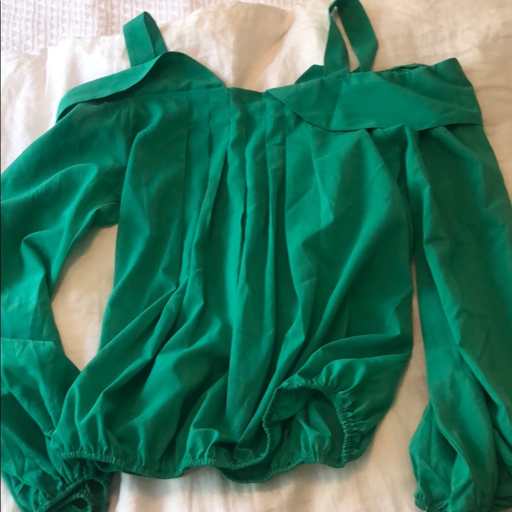 Off-theShoulder Top